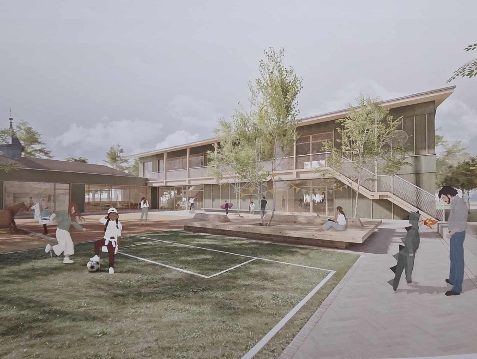 Moderne Schule im Freien: Das Bild zeigt die GS Mühlenbergschule Osloß mit einem großen Schulgelände, Spielplatz, Sportfläche und sozialen Aktivitäten im Außenbereich.